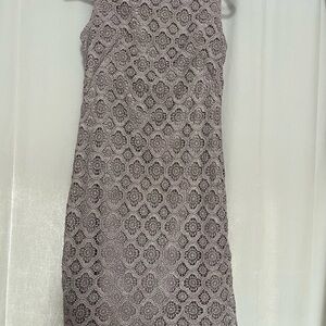 Vince Camuto Elegant Lace Midi Dress in Lavender Gray